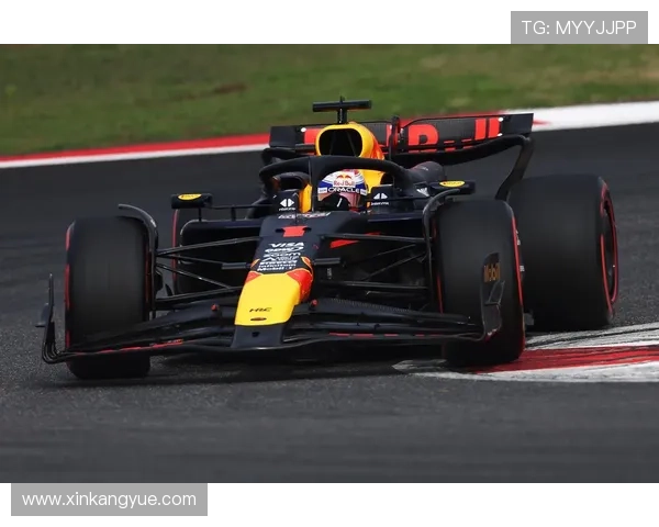 维斯塔潘排位赛表现不佳 诺里斯力压群雄夺得F1赛季首个杆位