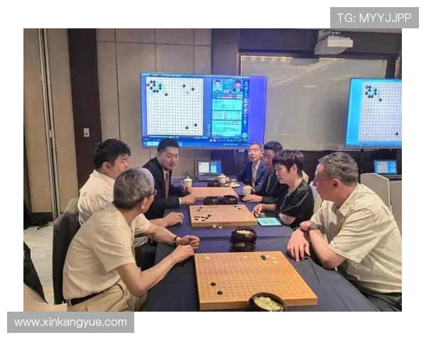 春兰杯决赛第二局：错失良机残局困扰 楷歌能否逆袭成功